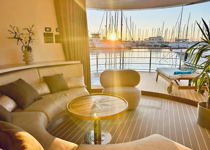 Luxury Floating Apartment - Amor