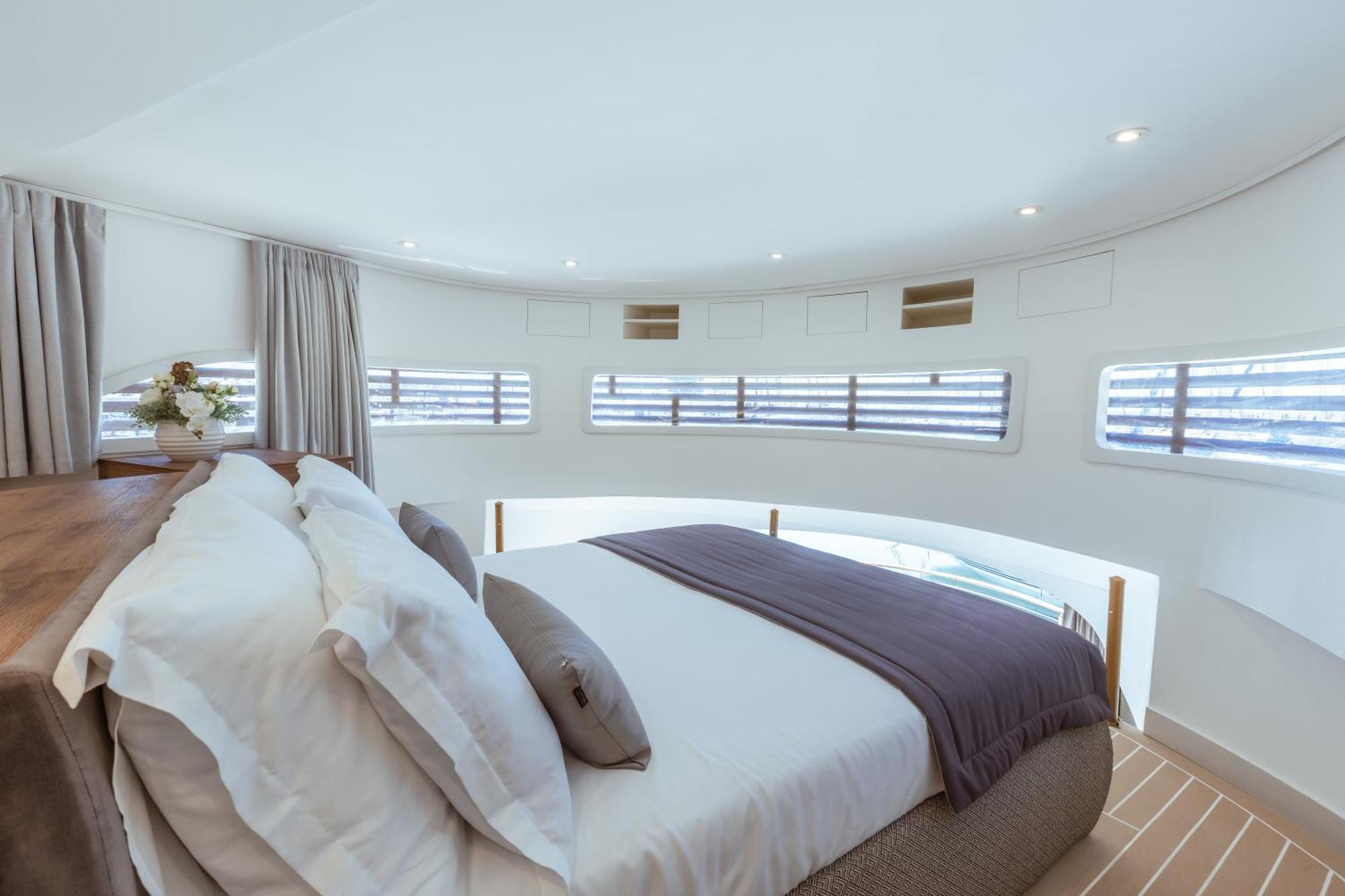 Luxury Floating -