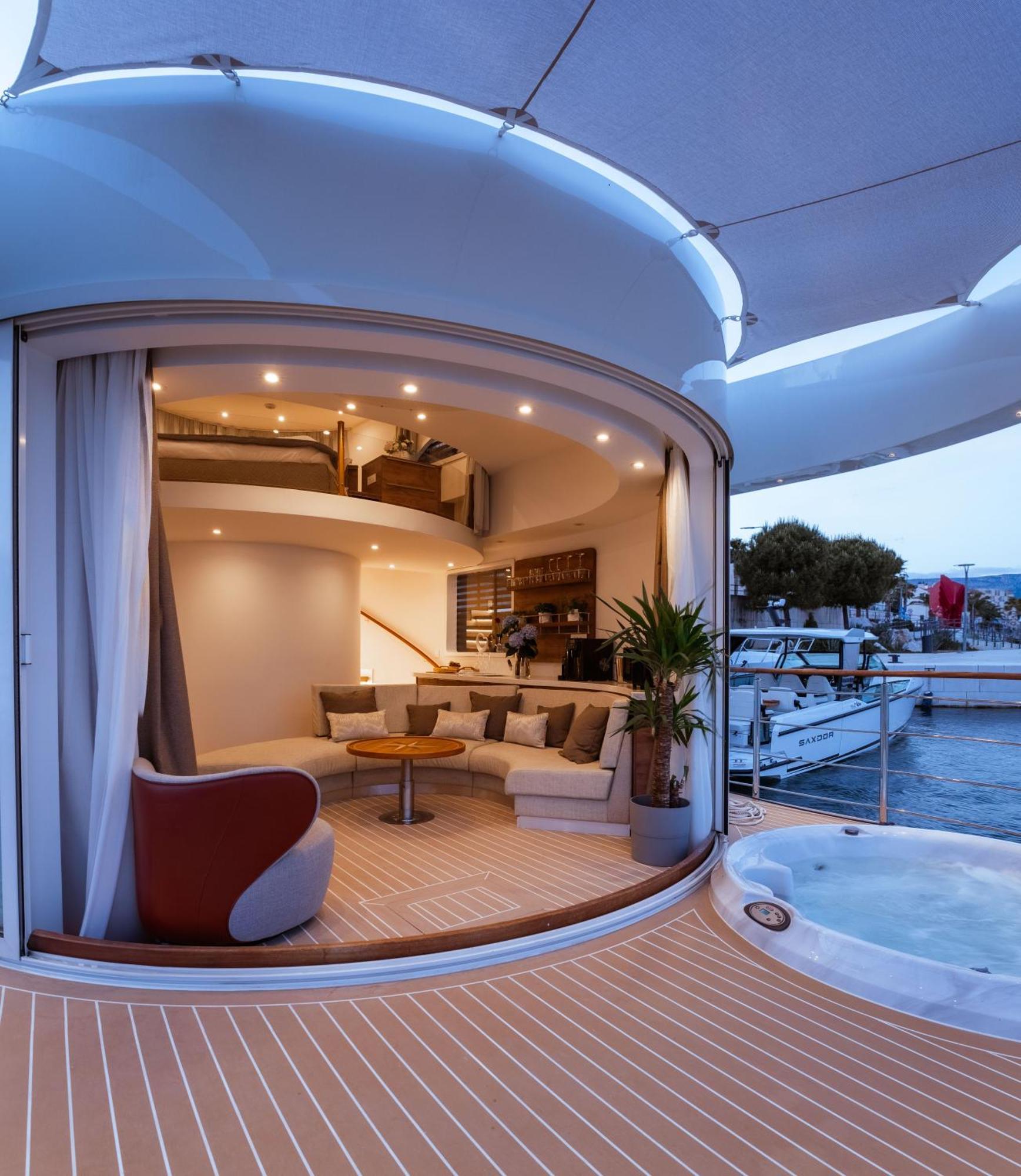 Hotel en barco Luxury Floating -